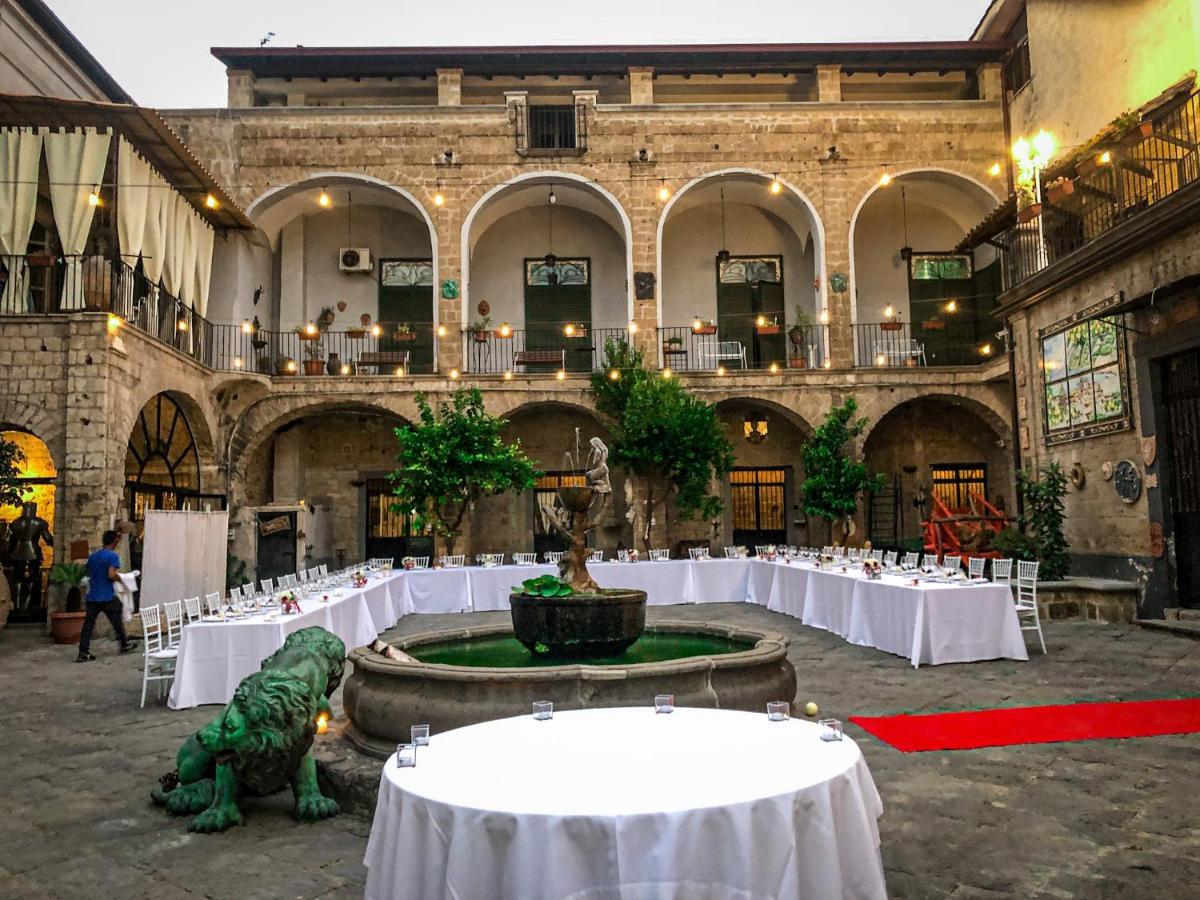 Palazzo Capece Apartment Caivano ภายนอก รูปภาพ