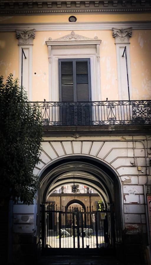 Palazzo Capece Apartment Caivano ภายนอก รูปภาพ